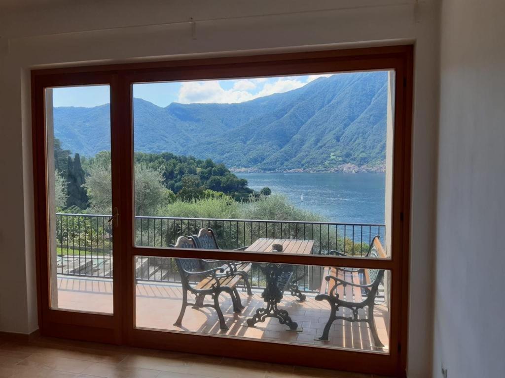 Big Apartment With Lake View And Two Bedrooms Sala Comacina Εξωτερικό φωτογραφία